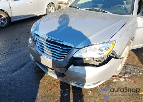 2013 Chrysler 200 Touring из США, поврежденный, VIN 1C3BCBEB7DN716381